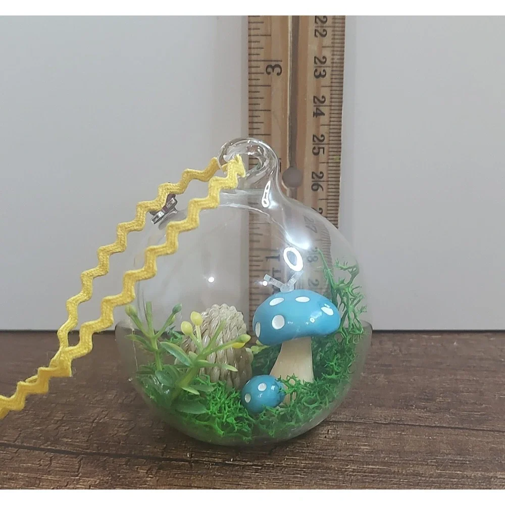 Handmade Glass Diorama Ornament Terrarium Fairy Garden Hedgehog Mushroom